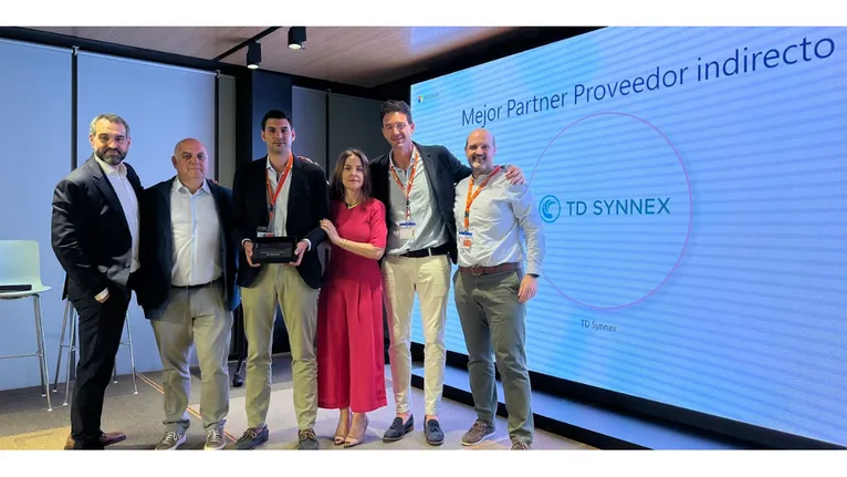 🏆¡Hemos sido reconocidos como el Mayorista del Año de Microsoft!