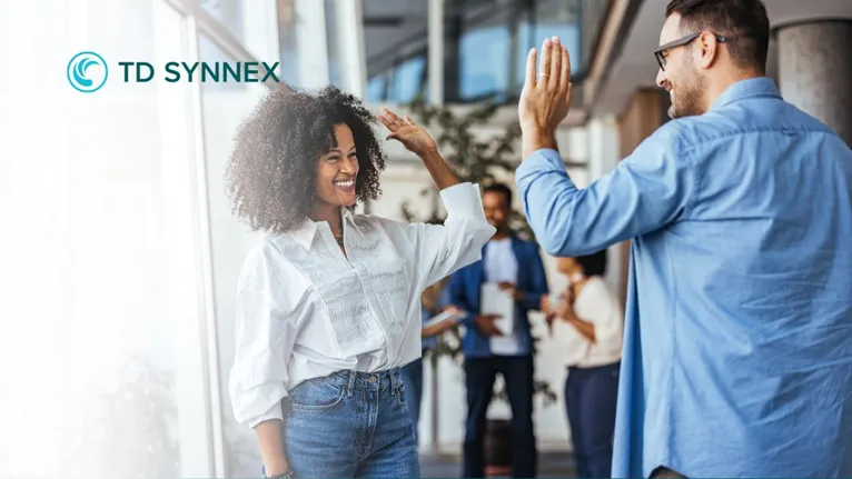 TD SYNNEX anuncia resultados recorde no quarto trimestre 2025